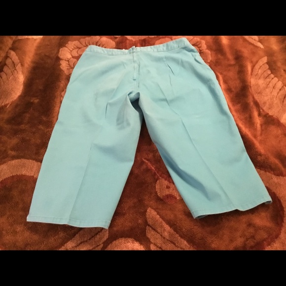 Womens Lovely Fashion Internationals Capris Pants - Picture 6 of 7